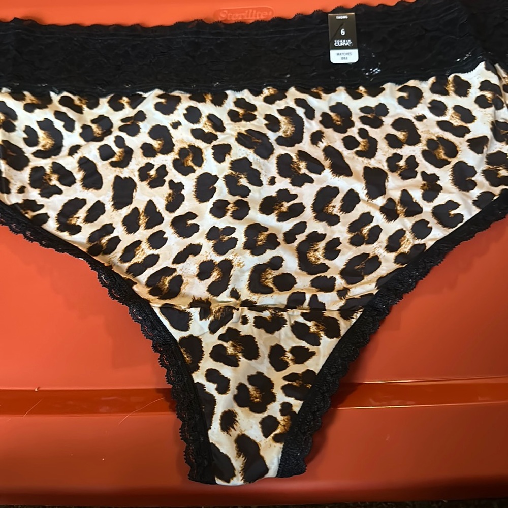 TORRID CURVE COLLECTION LACE/LEOPARD THONG PANTY: BROWN/BLACK: NWT: SZ 5